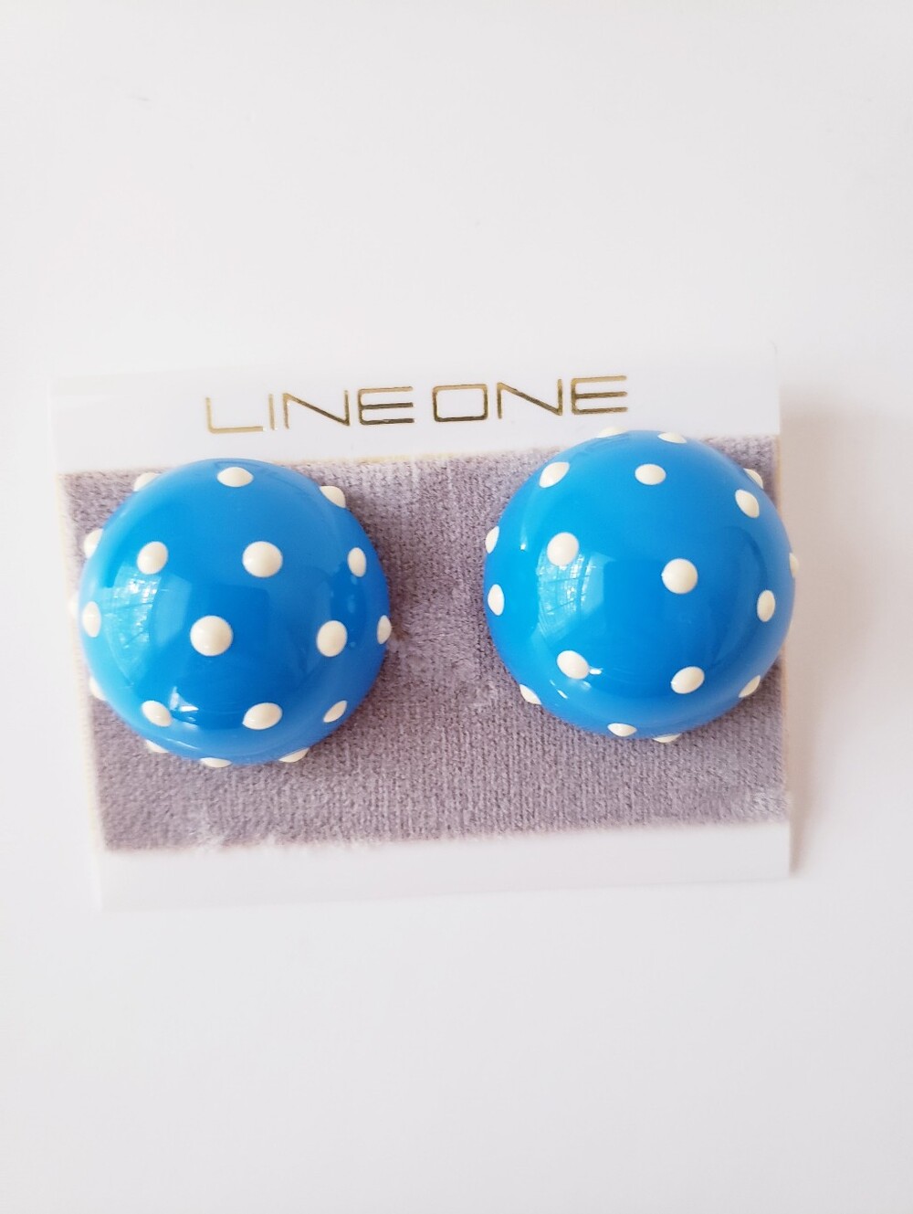 Vintage Line One Blue Polka Dot Round Earrings